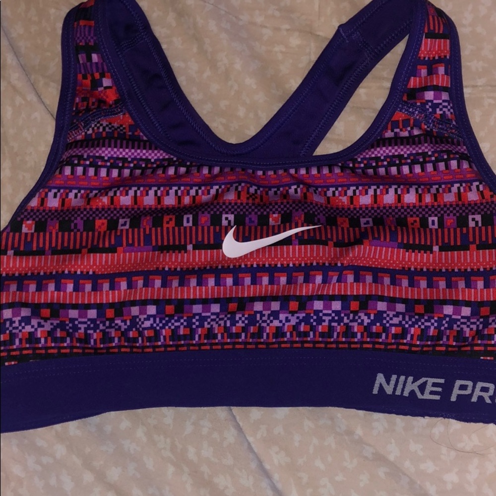 nike pro sports bra